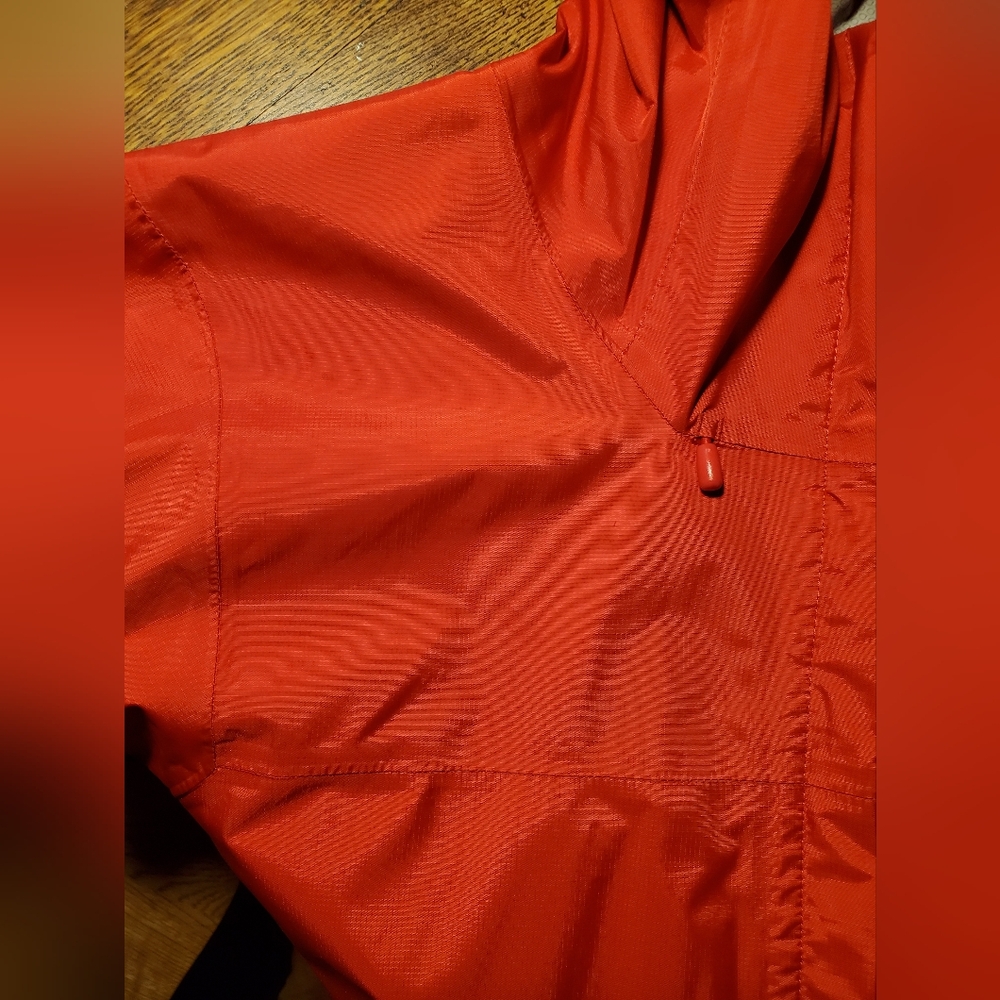 Patagonia Womens Torrentshell Raincoat - Picture 10 of 12